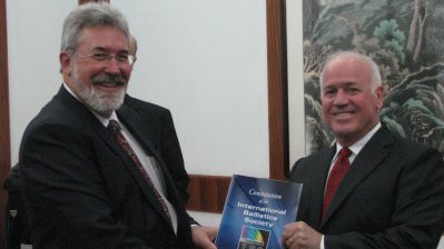 Mike Murphy receives Constitution